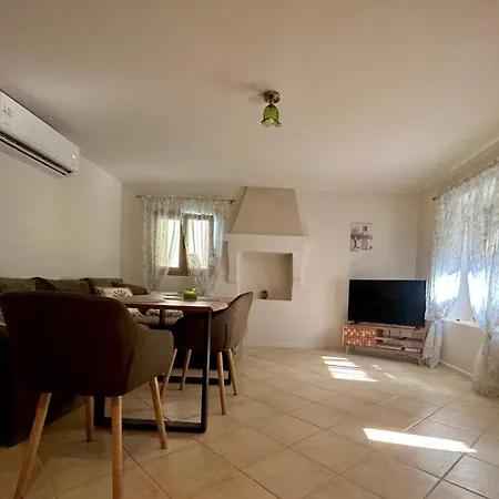 Casa de Férias Daisy House Golden Area *